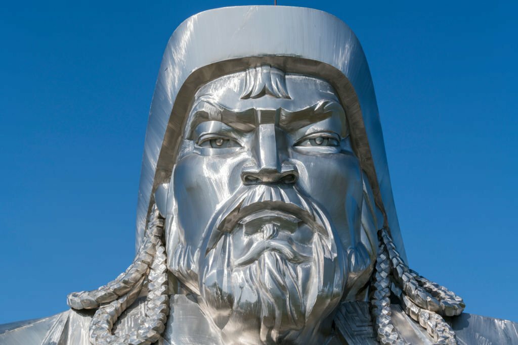 How Tall Was Genghis Khan's